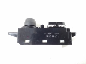 Peugeot 208 (2012–2019) Other switch 96758773XU00 - 3