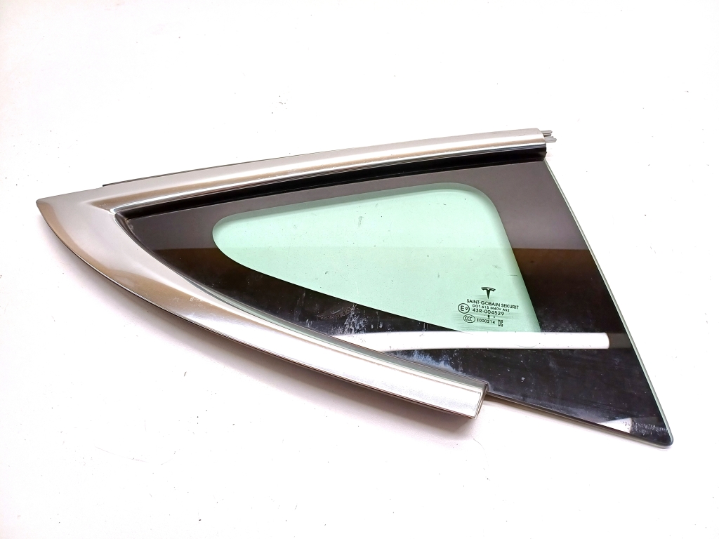 Tesla Model 3 3 (2016–2024) Seitenscheibe hinten (Karosserie) 1080706-00-H Tesla Model 3 3 (2016–2024) Seitenscheibe hinten (Karosserie) 1080706-00-H