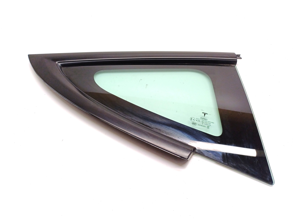 TESLA Model 3 1 generation (2017-2024) Right side rear body window 1514979-01-B 22588091