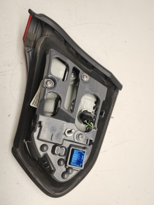 Mercedes Benz C-Class 205 (2014–2021) Tagatuli tagaluugil A2059066100 - 3