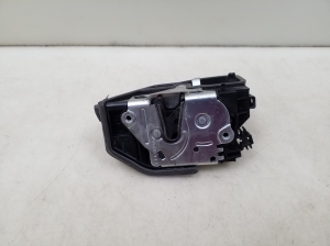 BMW 3 SERIES F30 (2011–2018) Rear side door lock 7202147 - 4