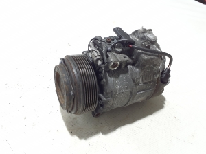   Air conditioner compressor 