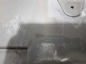 AUDI A6 C8 (2018–2025) Kapotialune kate 4K0807081 - 5