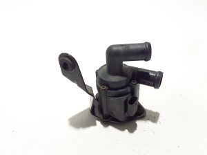   Auxiliary water pump  - 9230235 