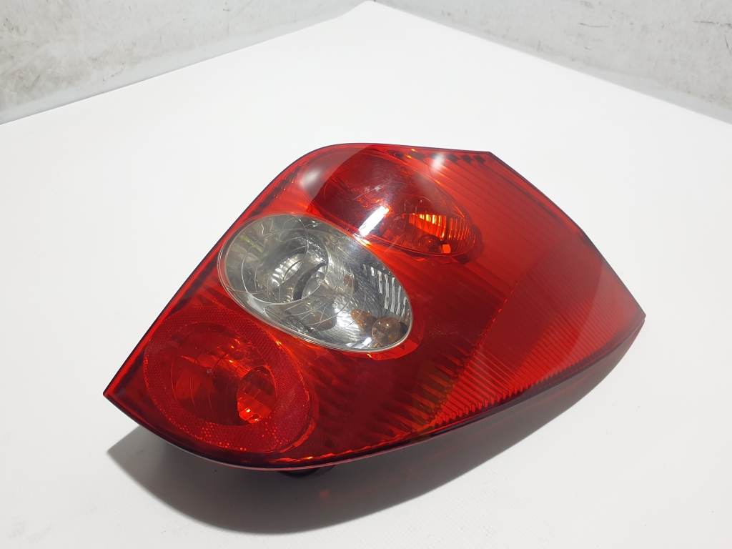 RENAULT Laguna 2 generation (2001-2007) Rear Right Taillight Lamp 8200002472 22568602