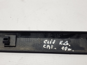 RENAULT Clio III (2005–2012) Rear side door molding 8200289923 - 2