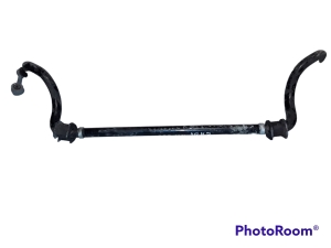 Mitsubishi L 200 (2015–2026) Stabilisator vorne und seine Teile 4056A197