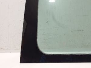 Volkswagen Caddy III (2004–2015) Seitenscheibe hinten (Karosserie) 2K3845331 - 4