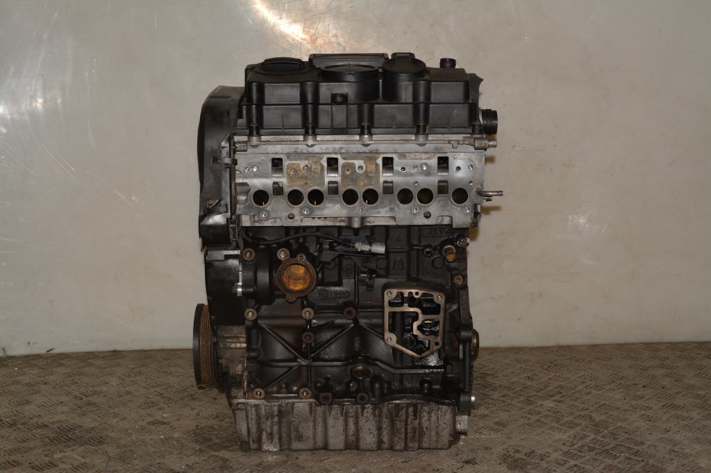 VOLKSWAGEN Touran 1 generation (2003-2015) Tuščias variklis BMN 24509150