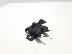 Dacia Logan II (2012–2026) Hood latch 656017676R - 2