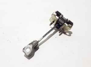 Dacia Logan II (2012–2026) Front door check 804302559R - 2