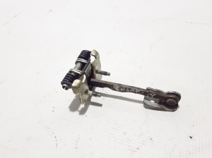   Rear side door opening limiter  -  