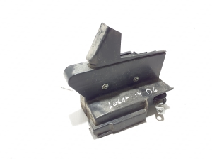   Rear side door lock  - 825022281R 