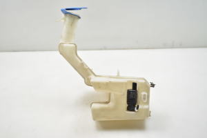 Volkswagen Passat B7 (2010–2014) Front washer fluid reservoir 3AA955453G - 4