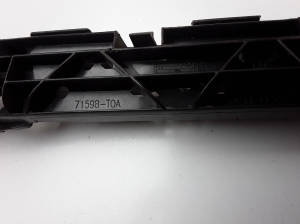 Honda CR-V (2016–2026) Rear bumper bracket 71598T0A - 2