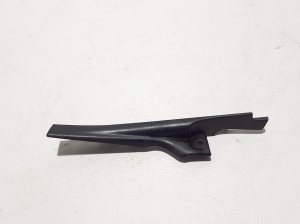   Wiper cowl trim panel  - 668223010R 