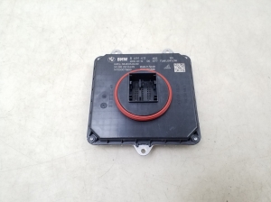 Xenon headlight control unit - 8491411