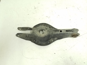 Rear control arm - 6867540