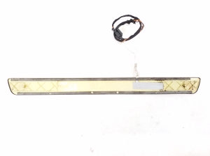  Inner threshold trim 