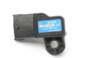 Opel Astra J (2009–2017) Intercooler sensor 0281002437 - 3