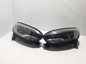 RENAULT Scenic (2016–2026) Scheinwerfer vorne
