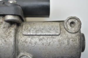  EGR valve 