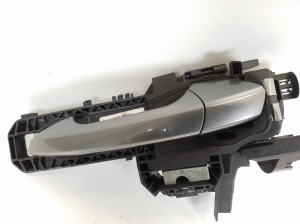 Mercedes Benz GLA-Class 156 (2013–2019) Front door external opening handle and its details A2047600170 - 3