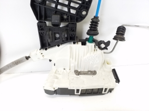 Mercedes Benz GLA-Class 156 (2013–2019) Rear side door lock A2047303535 - 4