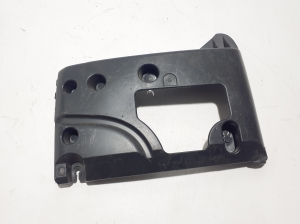  Rear bumper bracket 