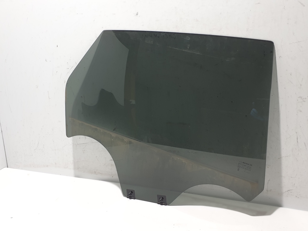 RENAULT Captur 2 generation (2019-2023) Dešinys šoninių durų stiklas 823003946R 22591226