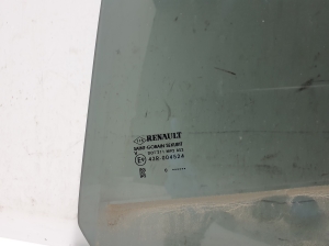 RENAULT Captur (2019–2026) Aizmugurējo sānu durvju stikls 823011908R - 3