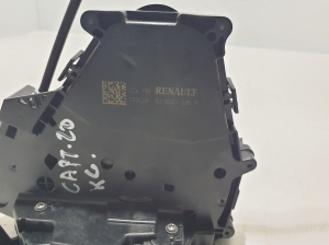 RENAULT Captur (2019–2026) Rear side door lock 825031538R - 3
