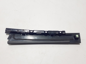 RENAULT Captur (2019–2026) Fensterschachtleiste außen Tür hinten 822829912R - 2