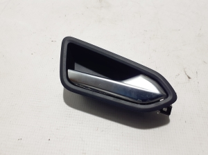  Internal opening handle for the front door 