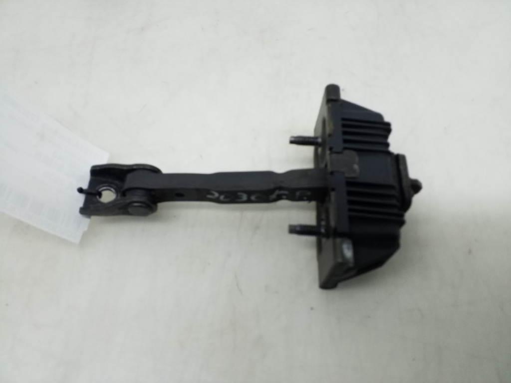 Used TOYOTA Avensis Front door opening limiter 6861005040