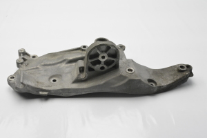 Lichtmaschinenhalter - DS7Q8D611
