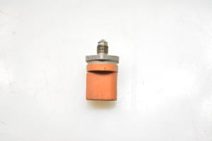 Volkswagen Passat B6 (2005–2010) Kraftstoffhochdrucksensor 06J906051D - 4