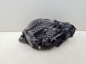 Mercedes Benz B-Class 247 (2018–2026) Scheinwerfer vorne A2479061405 - 4
