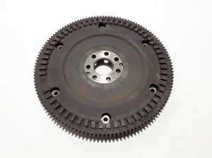  Clutch flywheel 