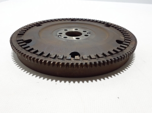  Clutch flywheel 