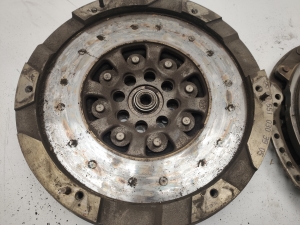  Clutch flywheel 