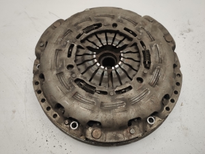   Clutch flywheel 