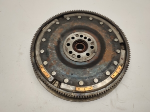   Clutch flywheel 