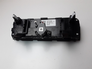 Hyundai Kona (2017–2023) Heater control panel 97250K4AK1 - 2