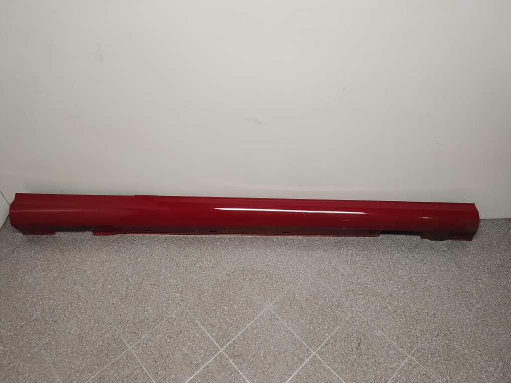 MERCEDES-BENZ C-Class W204/S204/C204 (2004-2015) Right Side Plastic Sideskirt Cover A2046902640 22601386