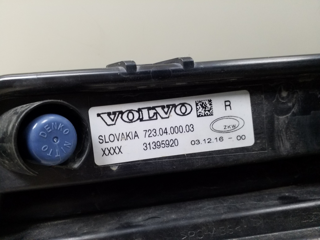 VOLVO V40 2 generation (2012-2020) Противотуманка бампера передняя правая 31395920 25016891