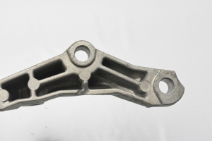 BMW 5 SERIES F10 (2010–2017) Sonstiger Halter 13517810698 - 3