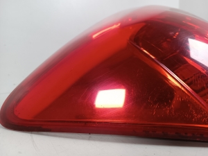  Rear corner lamp 