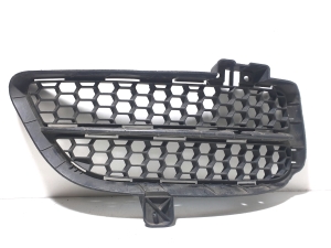 Priekšējā bampera apakšējā reste - 7L6853666B
