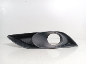   Front bumper fog lamp cover 